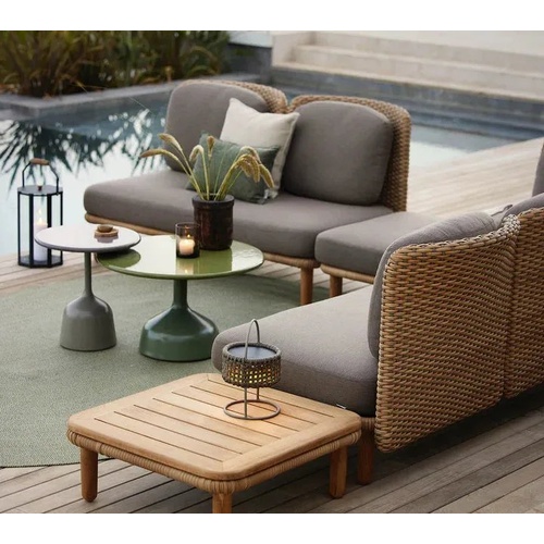 Arch corner sofa w/ low backrest &amp; table