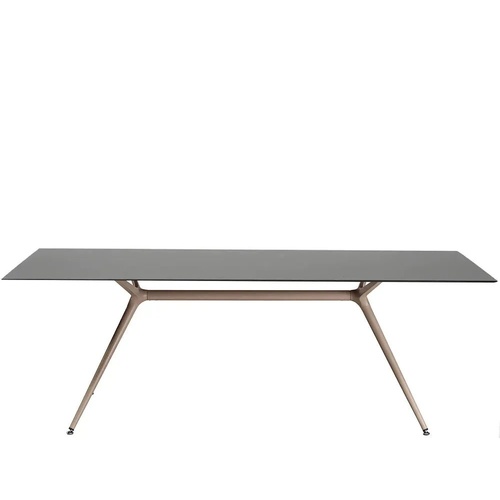 Metropolis Table