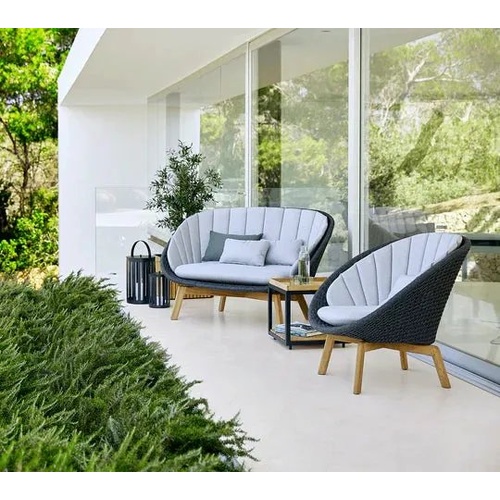 Peacock 2-seater sofa